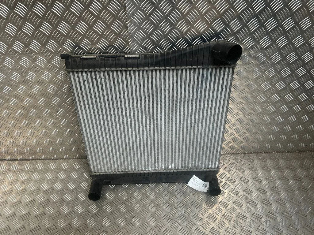 Intercooler radiator – Land Rover Discovery 4 - LR4 (2010-2016)