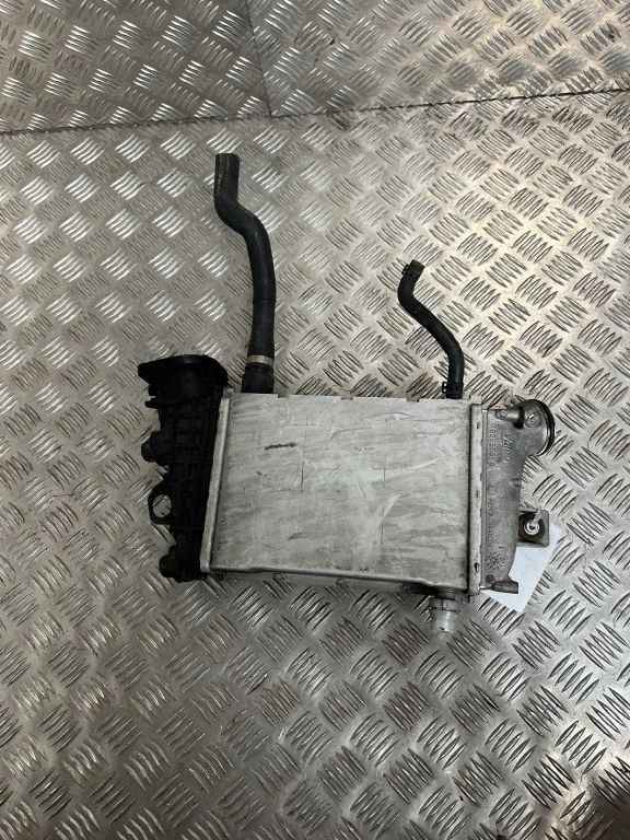 Starpdzesētāja (interkūlera) radiators A6420900414