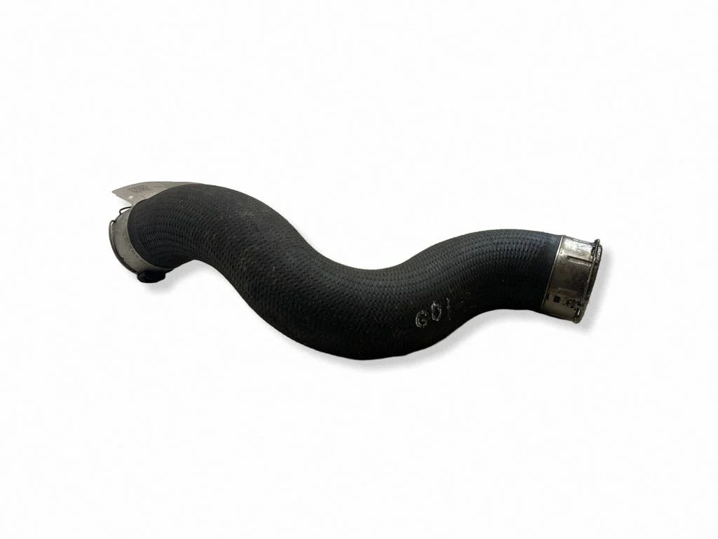 Wąż / rura intercoolera 8580078