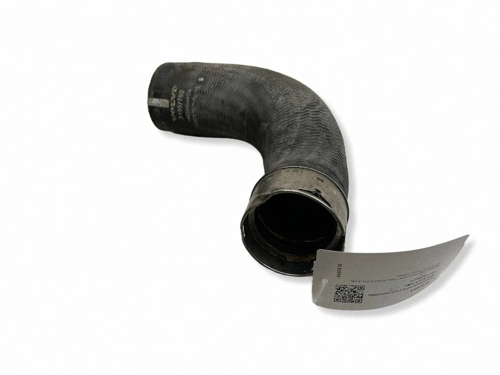 Wąż / rura intercoolera 31657759