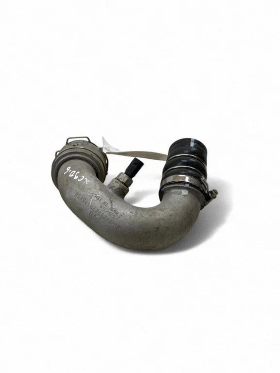 Vahejahuti voolik (-ud)/ toru (-d) 32283228