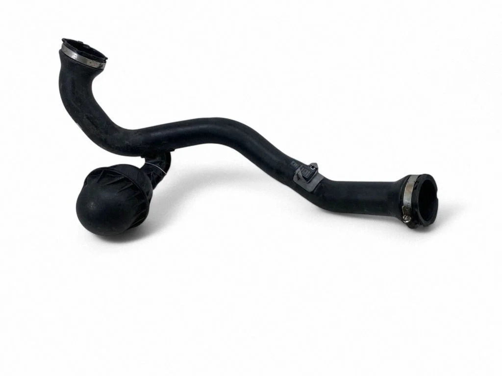 Intercooler hose/pipe 8W0145673