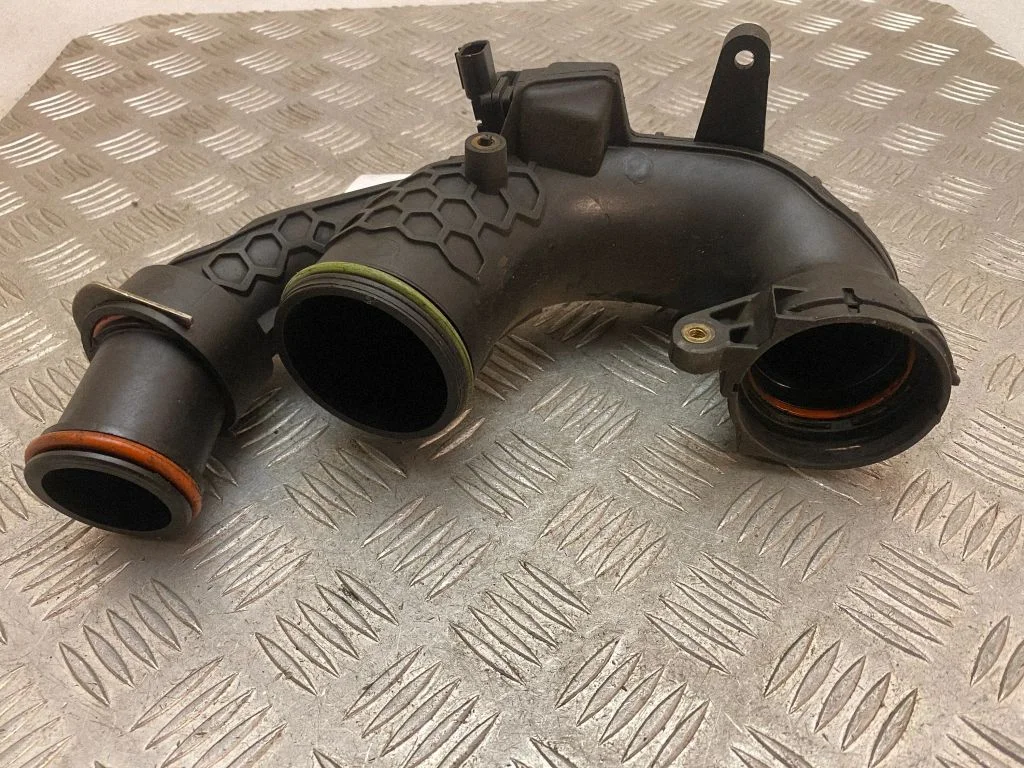 Intercooler hose/pipe 31657727