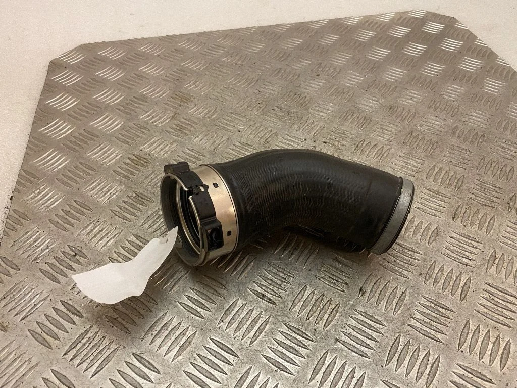 Intercooler hose/pipe 31686561
