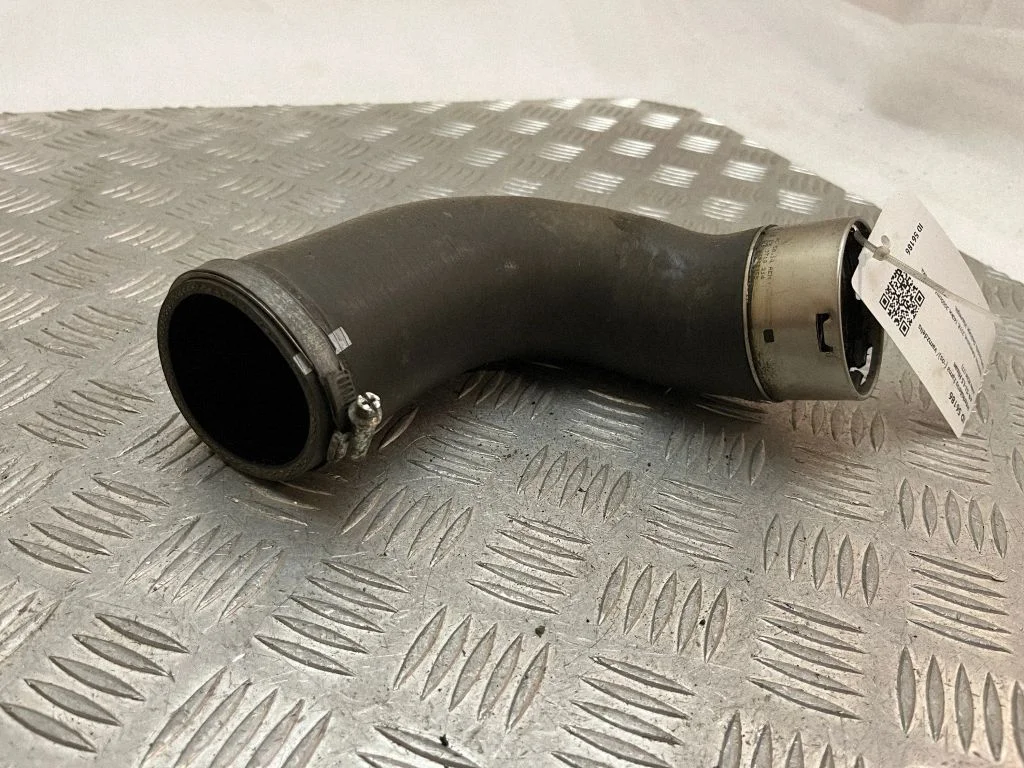 Intercooler hose/pipe
