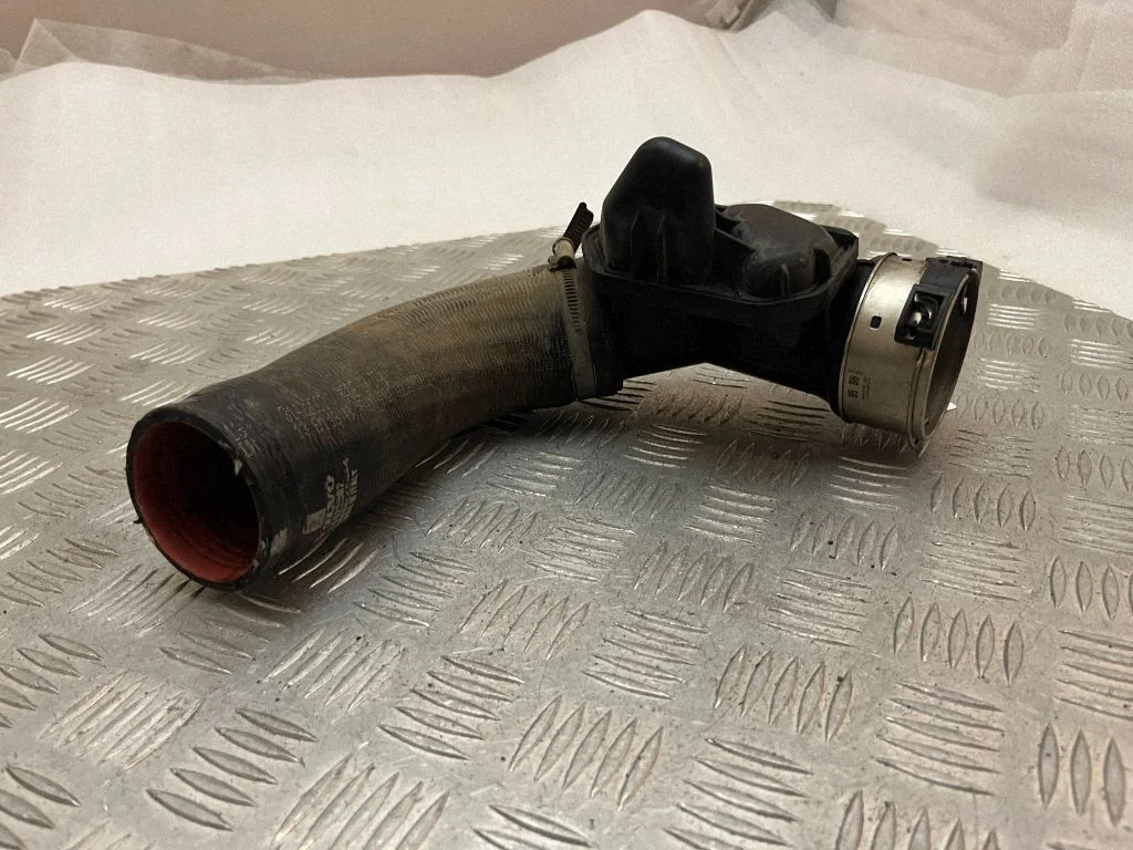 Intercooler hose/pipe 31422061