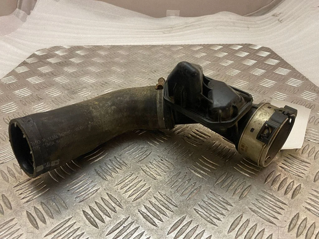 Intercooler hose/pipe 31422061