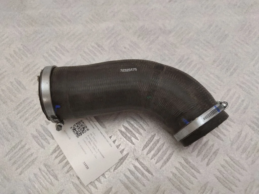 Wąż / rura intercoolera 32325475