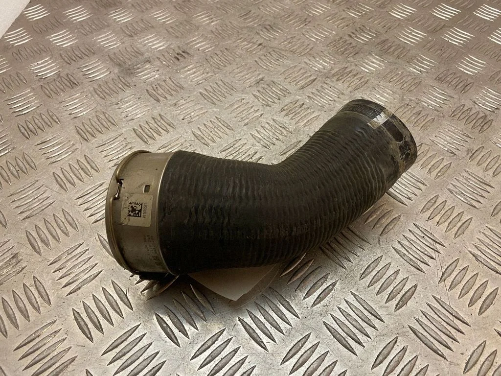 Intercooler hose/pipe 31686561