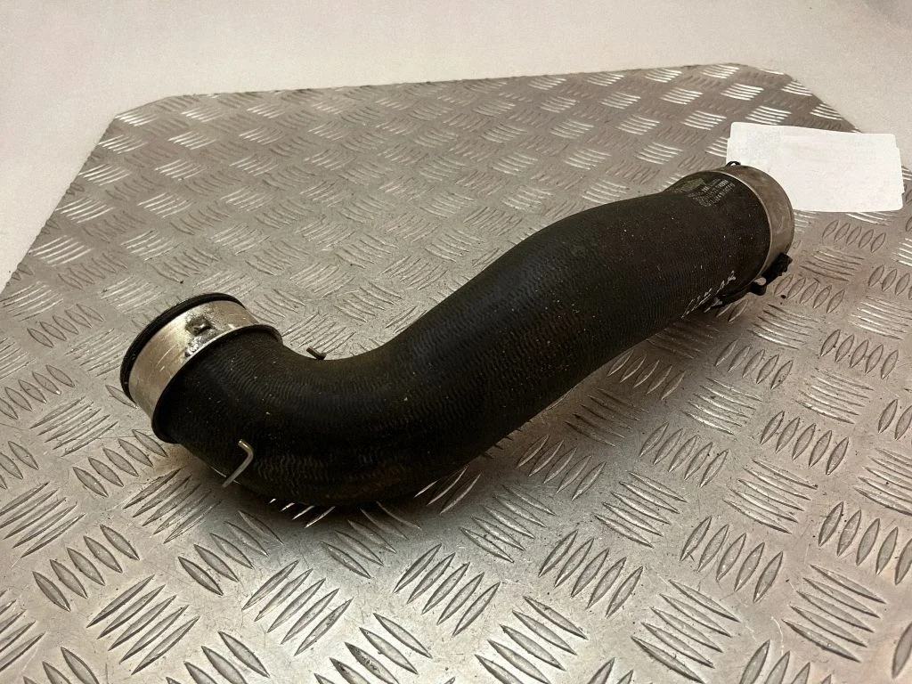 Intercooler hose/pipe A1665280000