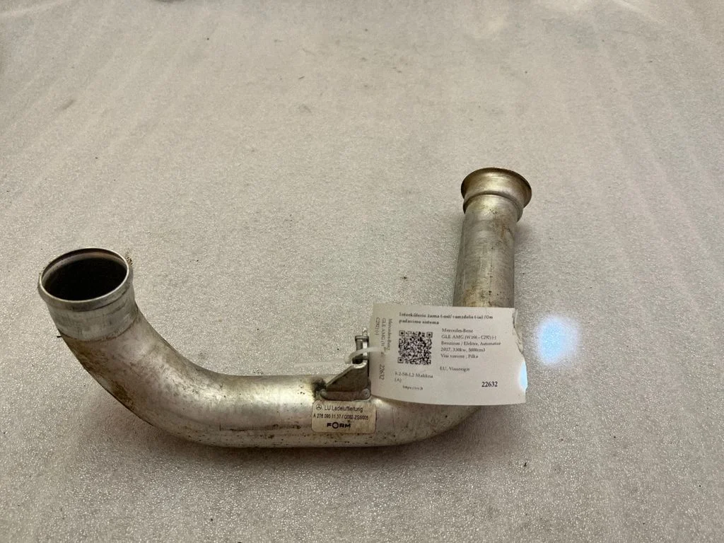 Intercooler hose/pipe A2760901137