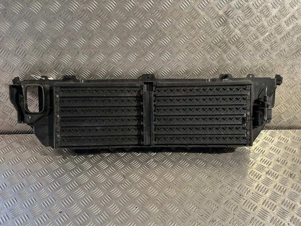 Intercooler air guide/duct channel – Volvo XC90 (2014-)