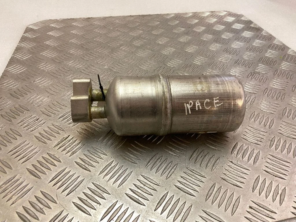 Air conditioning (A/C) air dryer J9D319F652A