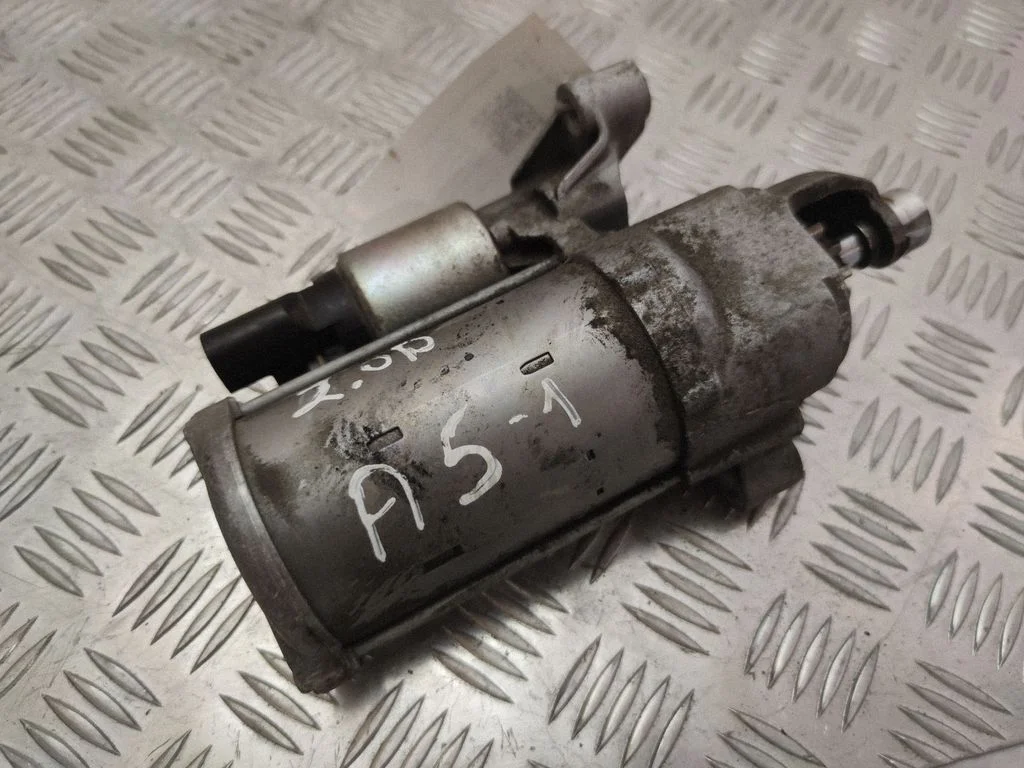 Starter 04L911021