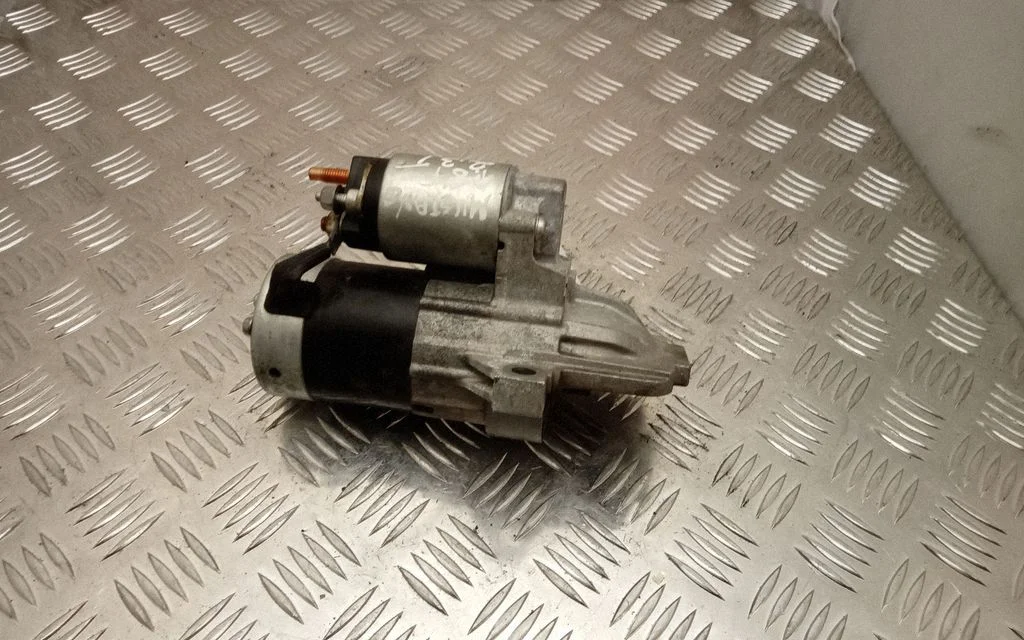 Starter motor FR3T11000AD