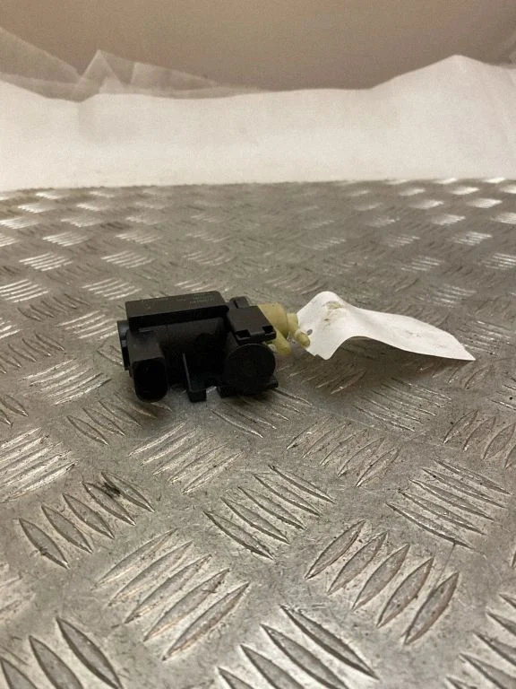 Turbo solenoid valve 31480559
