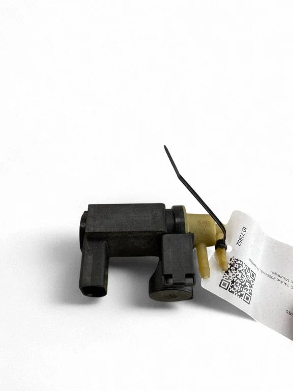 Turbo solenoid valve 31339808