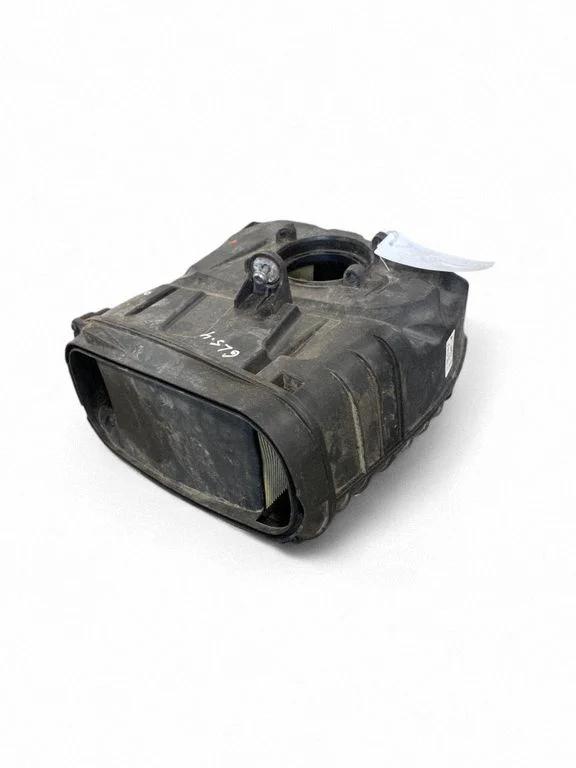 Air filter box 95B129607B