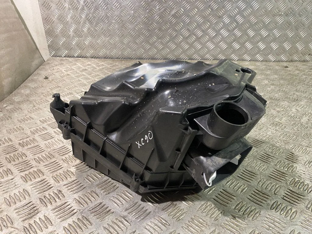 Air filter box – Volvo XC90 (2014-)