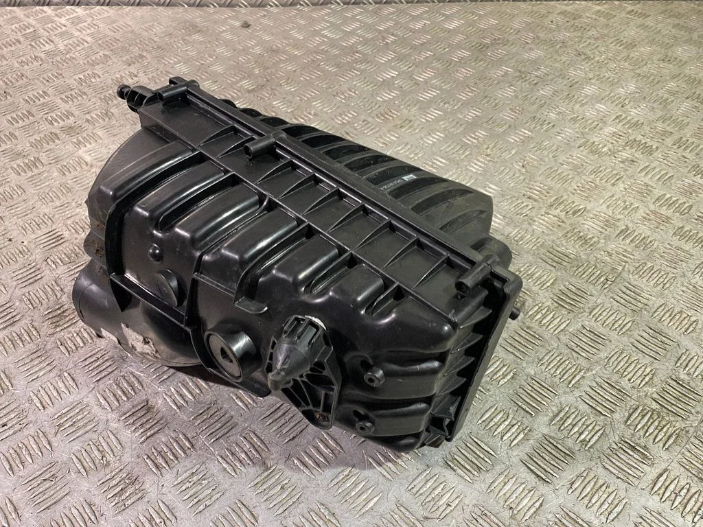 Air filter box FPLA9601AC