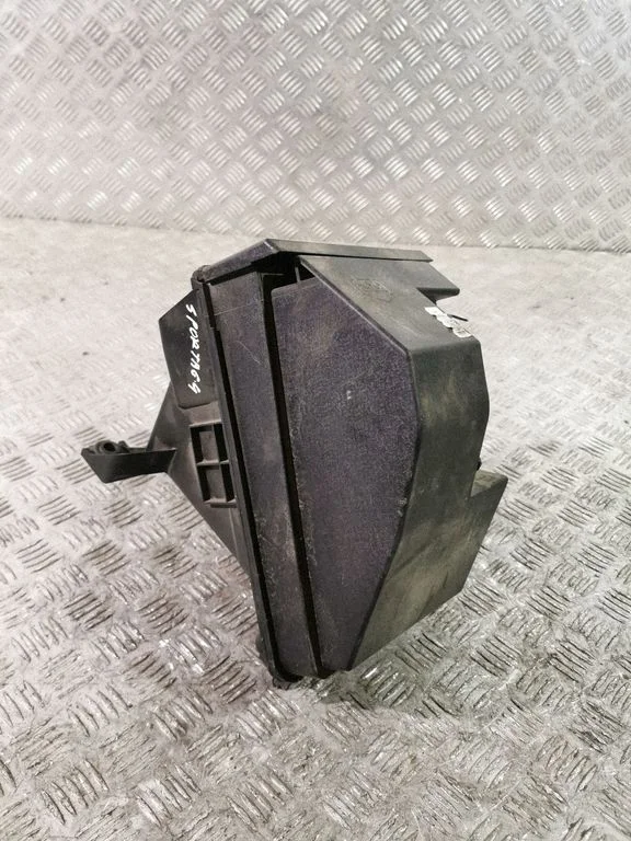 Air filter box 28110D3200