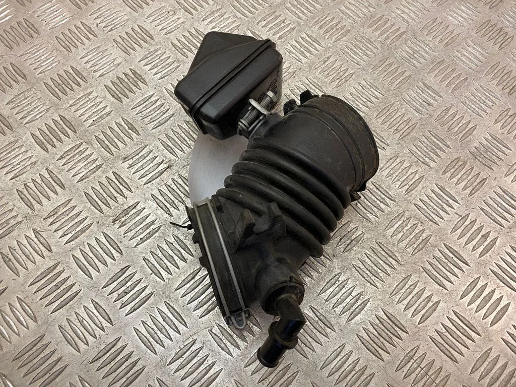 Air intake duct part 1788131411