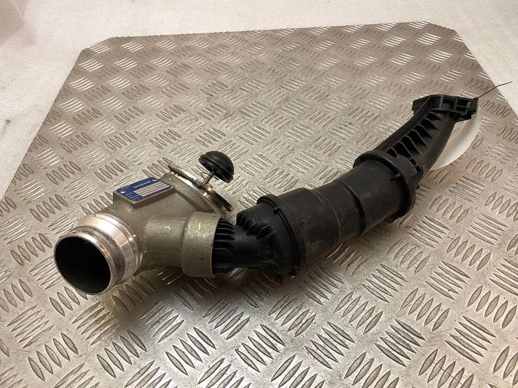 Turbo õhu sisselasketoru/ -voolik 31331636