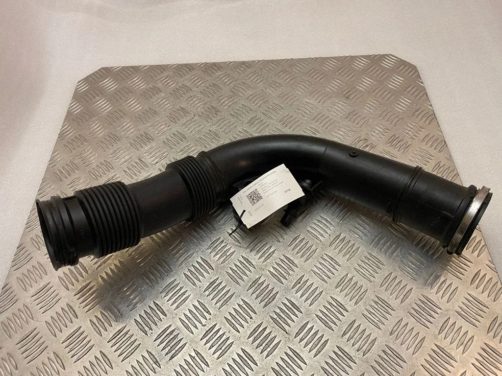 Turbo õhu sisselasketoru/ -voolik 31657341