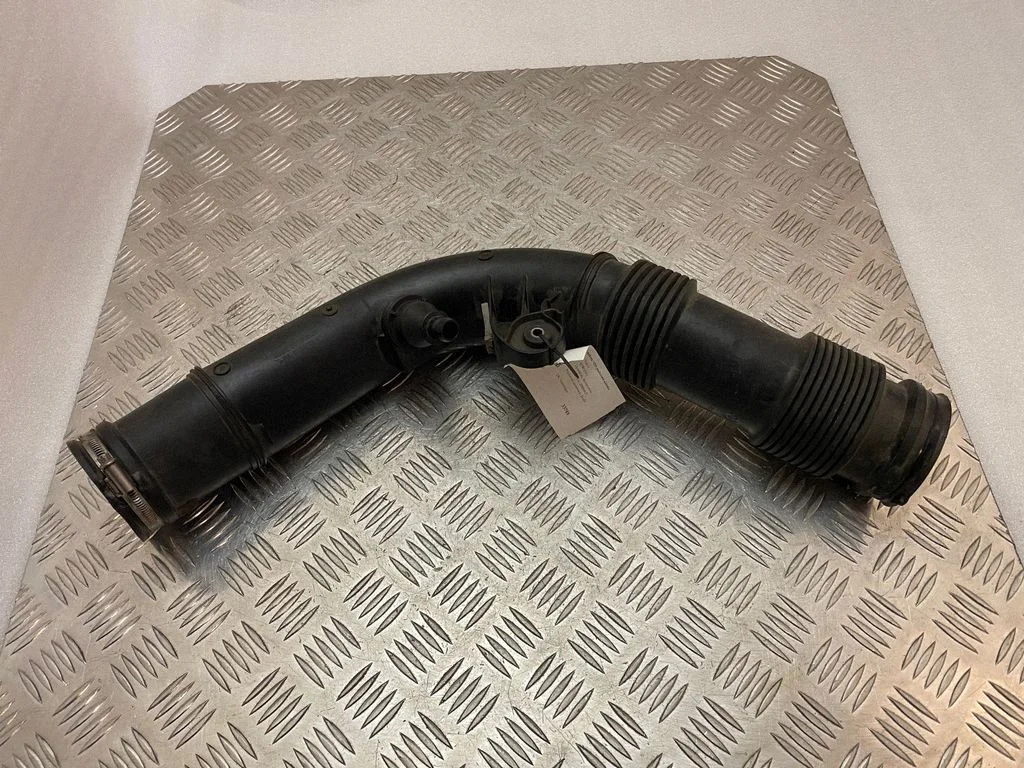 Turbo õhu sisselasketoru/ -voolik 31657341