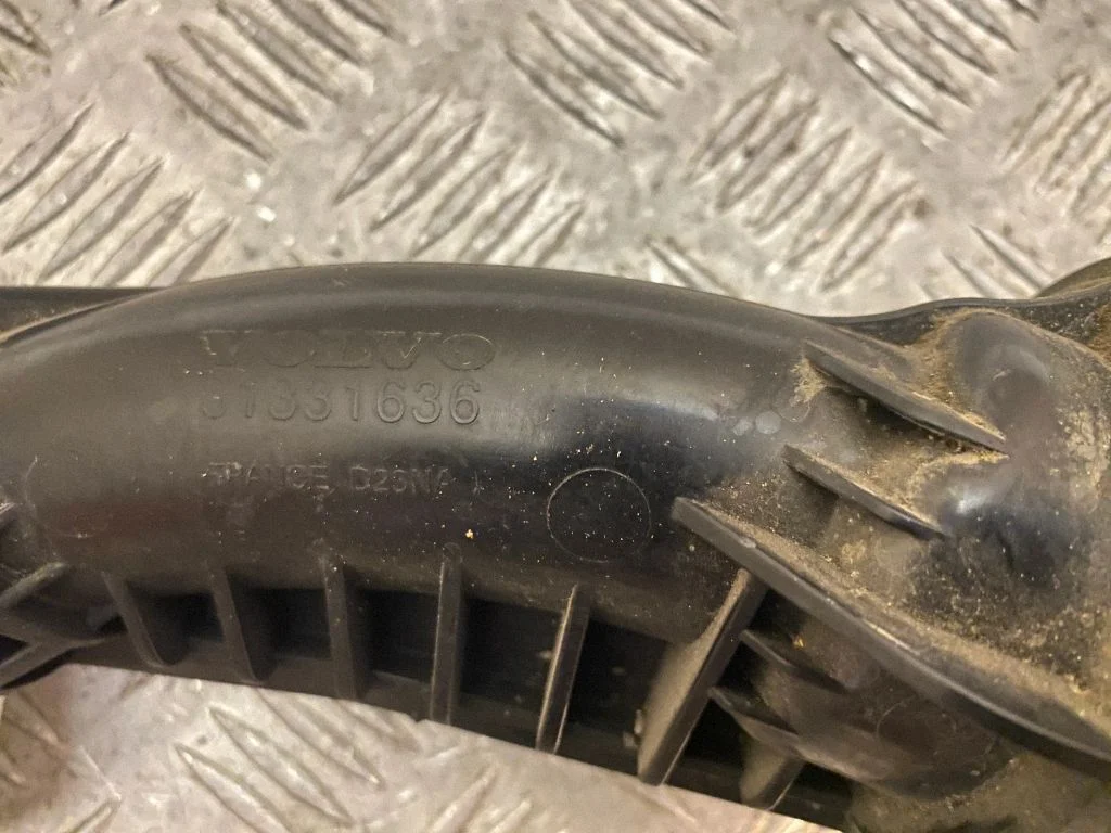 Turbo air intake inlet pipe/hose 31331636