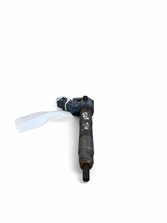 Fuel injector 31452113