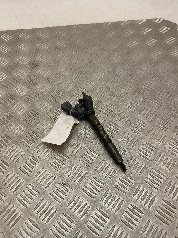 Fuel injector 31432836