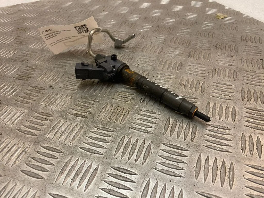 Fuel injector 31452113