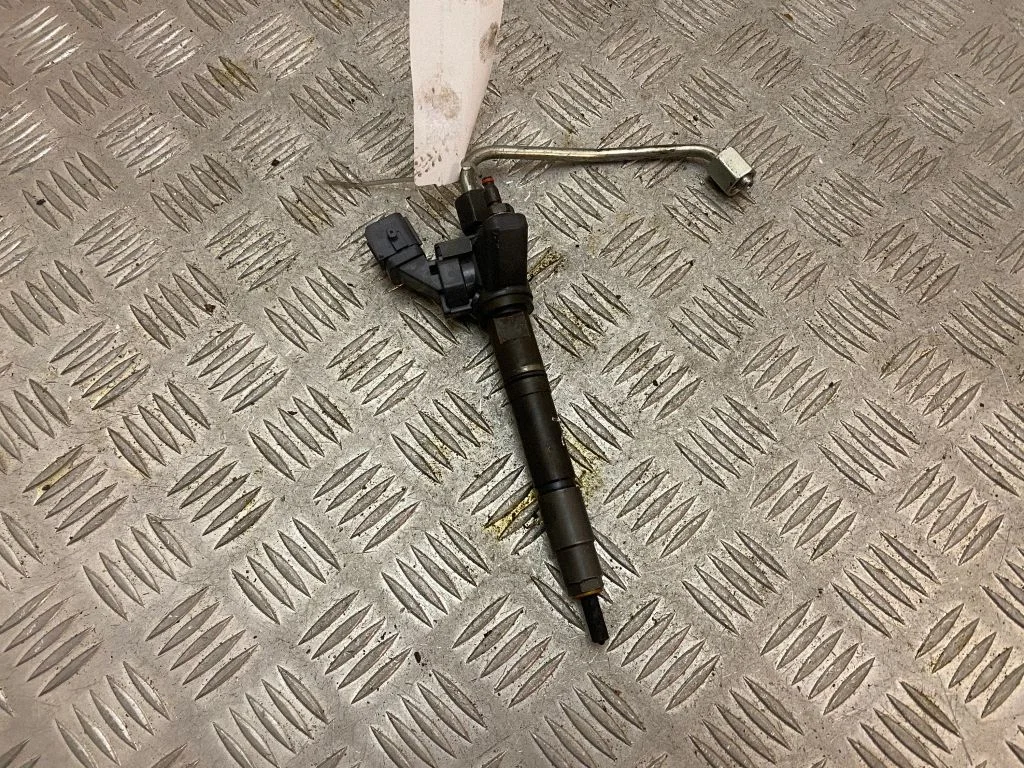 Fuel injector 31432836