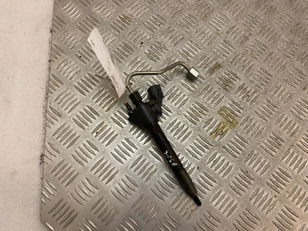 Fuel injector 31432836