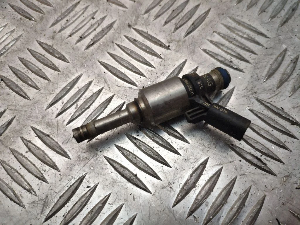 Fuel injector – Audi Q5 SQ5 8R (2008-2017)