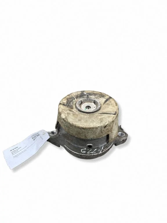 Engine mount bracket