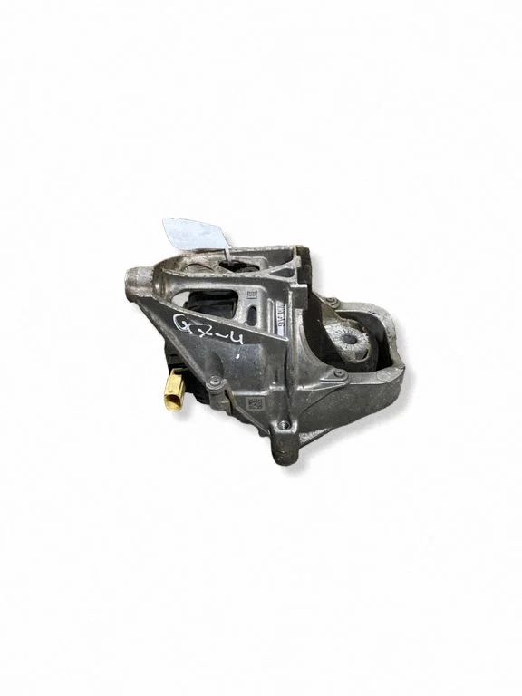 Dzinēja spilvens 4M0199371