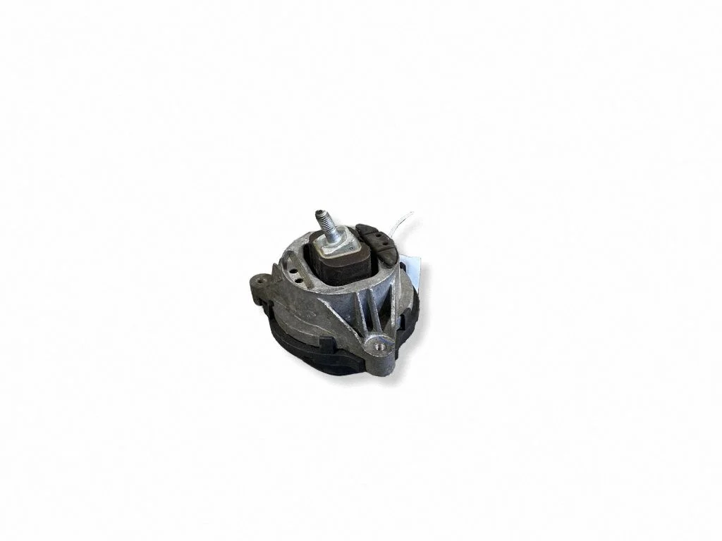 Engine mount bracket 2284817