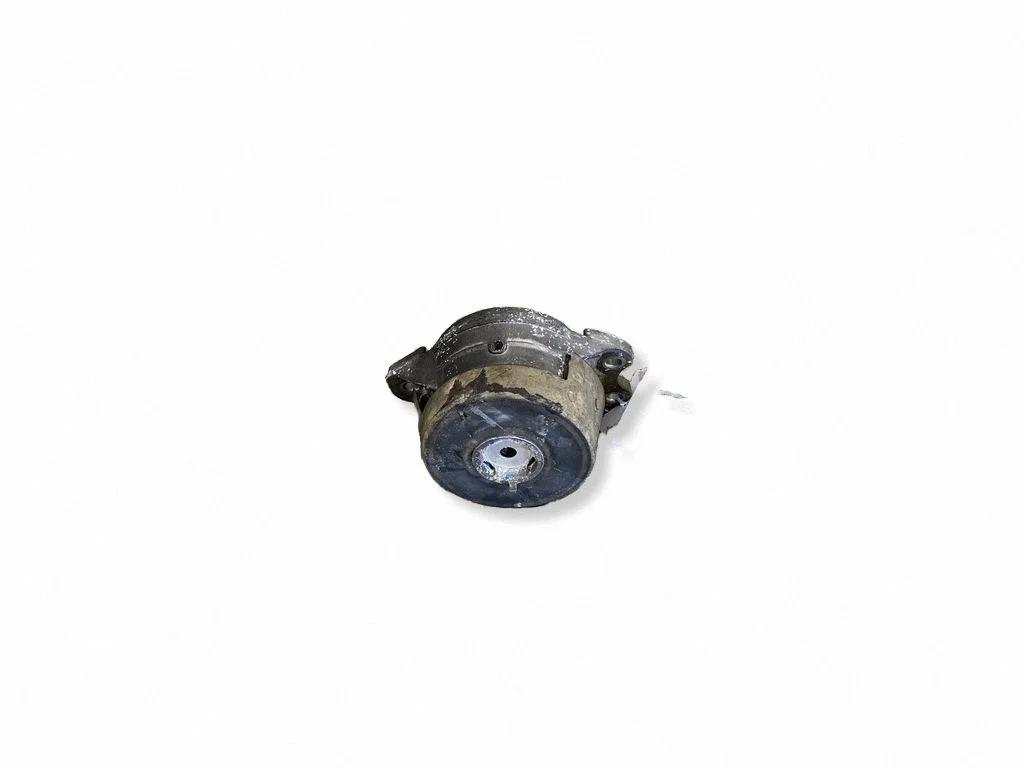 Engine mount bracket A2052407900