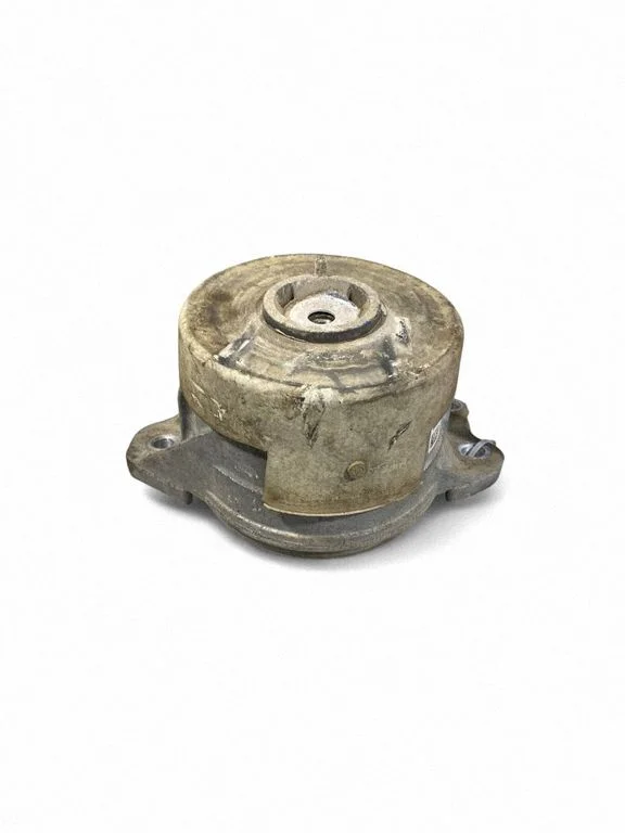 Engine mount bracket A2052407800