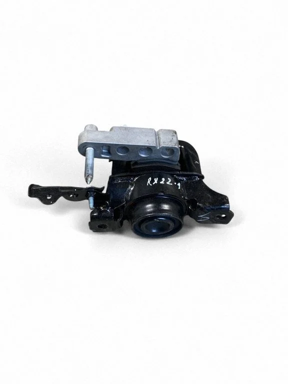 Engine mount bracket