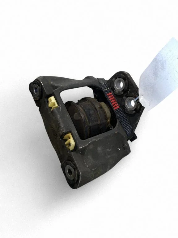 Engine mount bracket 31460353