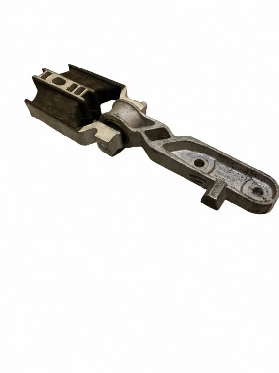 Engine mount bracket – Volvo XC90 (2014-)
