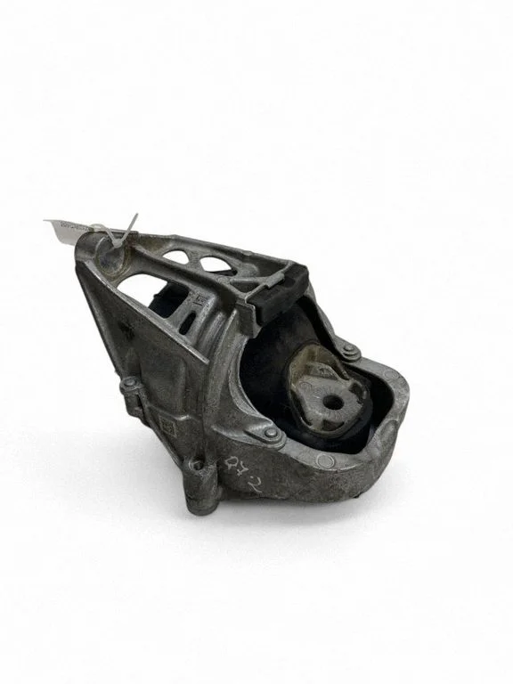 Engine mount bracket 4M0199371FF
