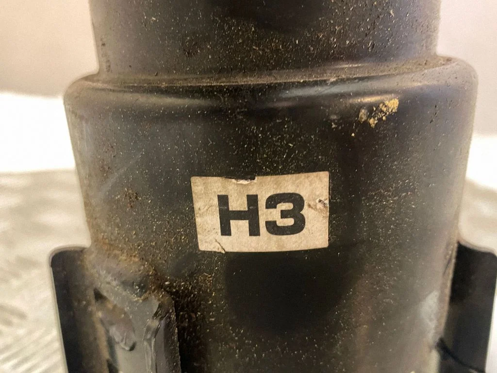 Engine mount bracket