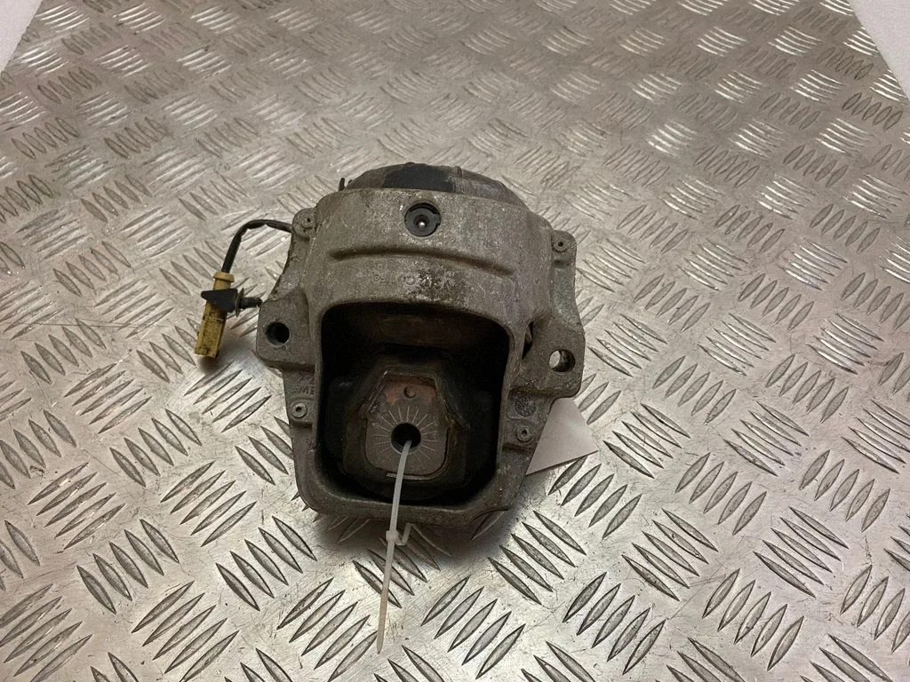 Mootoripadi 8R0199381B