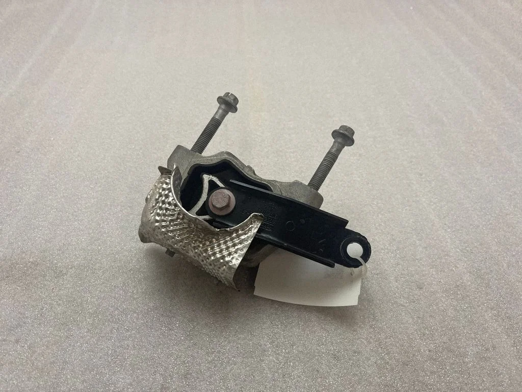 Mootoripadi 6G926P082AB