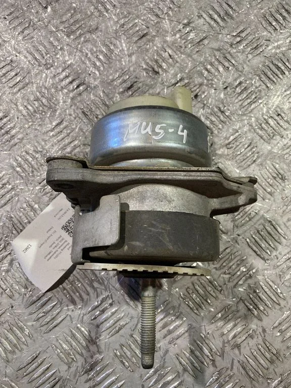 Engine mount bracket FR3C6038AD