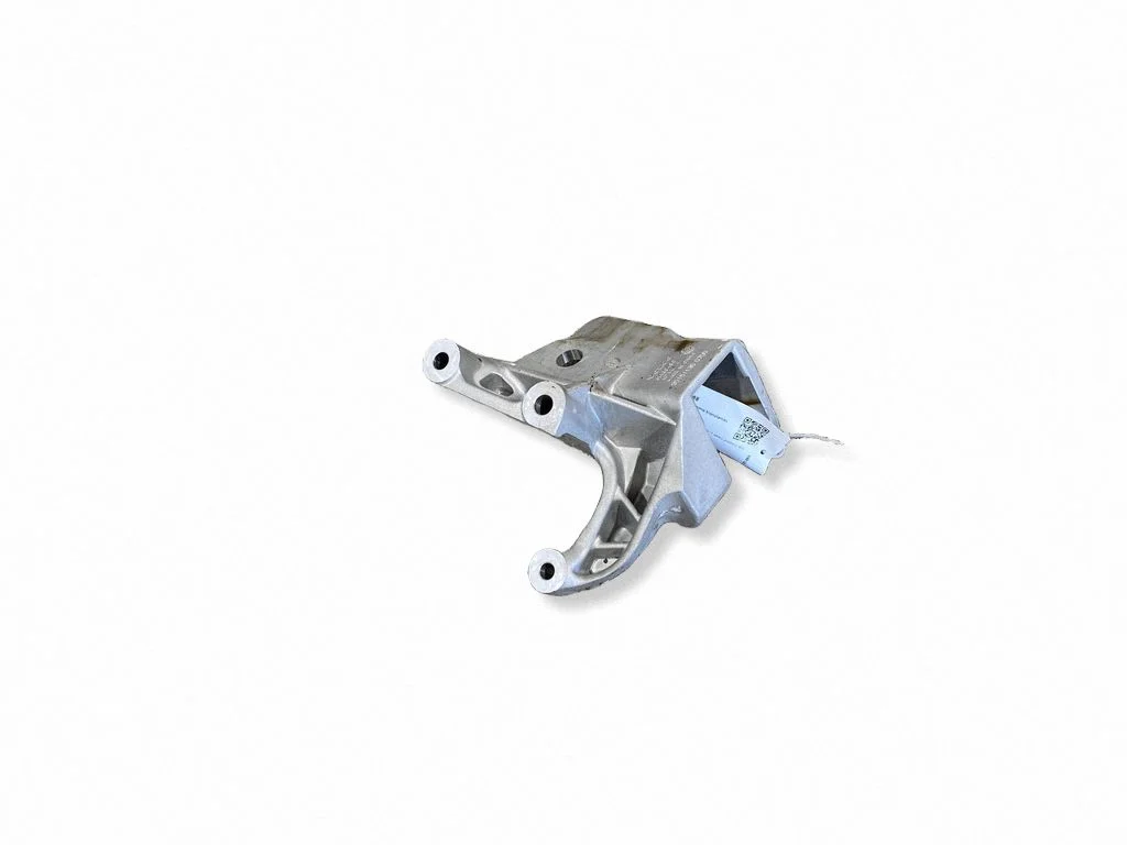 Mootori kinnituskronstein 31430490